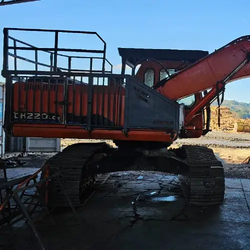 VENDIDO-MÁQUINA INDUSTRIAL DOSSAN DH 220 LC /7 AÑO 2020 - Imagen 4