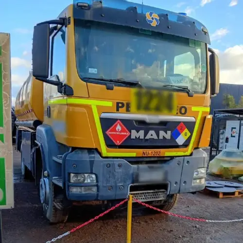 CAMIÓN MAN TGS 33.400 ESTANQUE DE COMBUSTIBLE 6X4 AÑO 2014 - Imagen 2