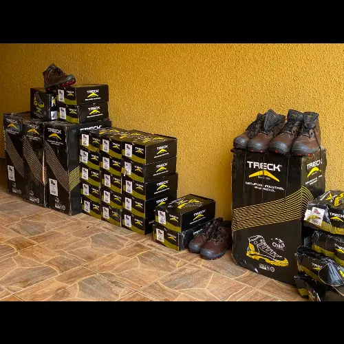 LOTE DE ZAPATOS DE SEGURIDAD TRECK NITRO 655 PULL UP - Imagen 2