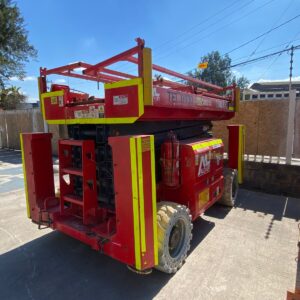 ELEVADOR VERTICAL AUTOPROPULSADO AÑO 2023